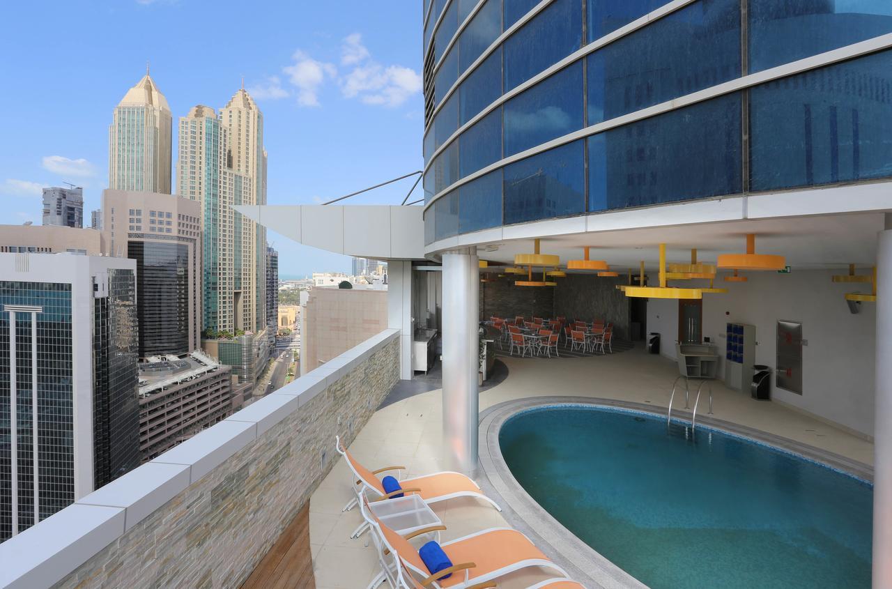 Tryp By Wyndham Abu Dhabi City Center Exterior foto