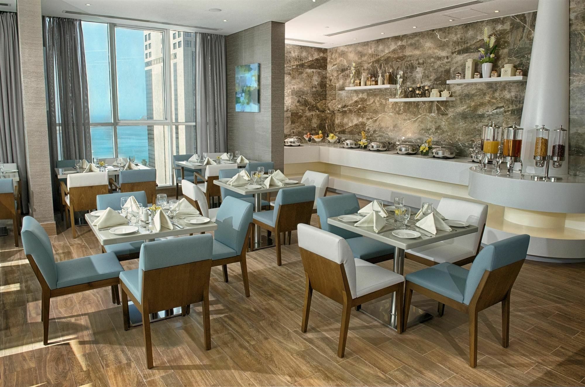 Tryp By Wyndham Abu Dhabi City Center Exterior foto